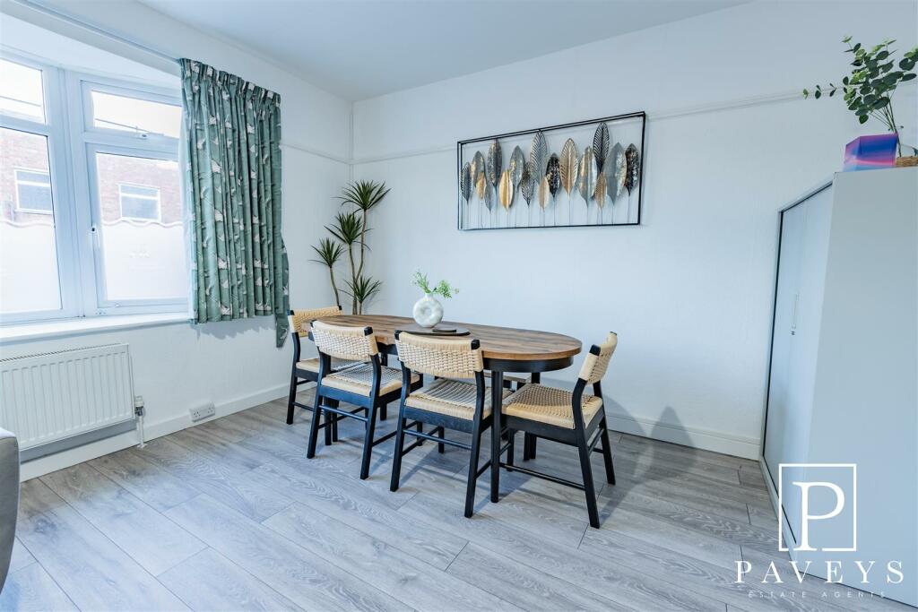 Additional property image - High Street, Walton On The Naze