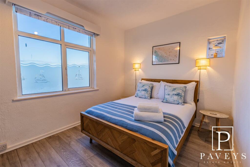 Additional property image - High Street, Walton On The Naze