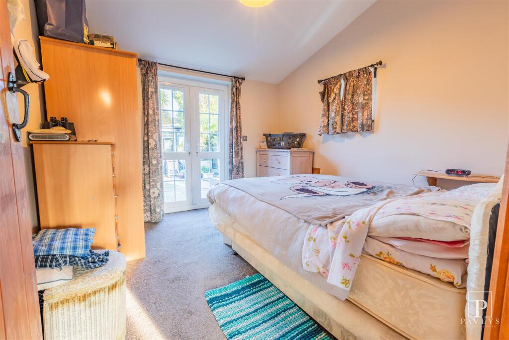 Additional property image - Walton Road, Kirby-Le-Soken, Frinton-On-Sea