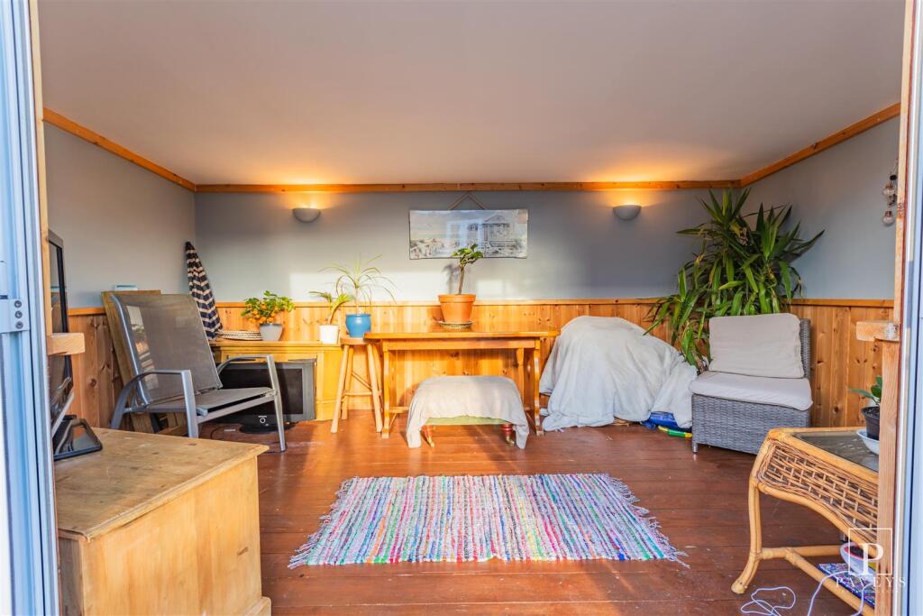 Additional property image - Walton Road, Kirby-Le-Soken, Frinton-On-Sea