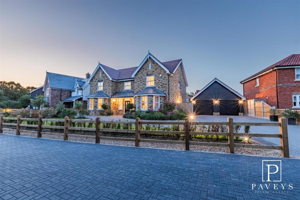 Main image of property: The Manor, Lady Nelson Gardens, Thorpe-Le-Soken