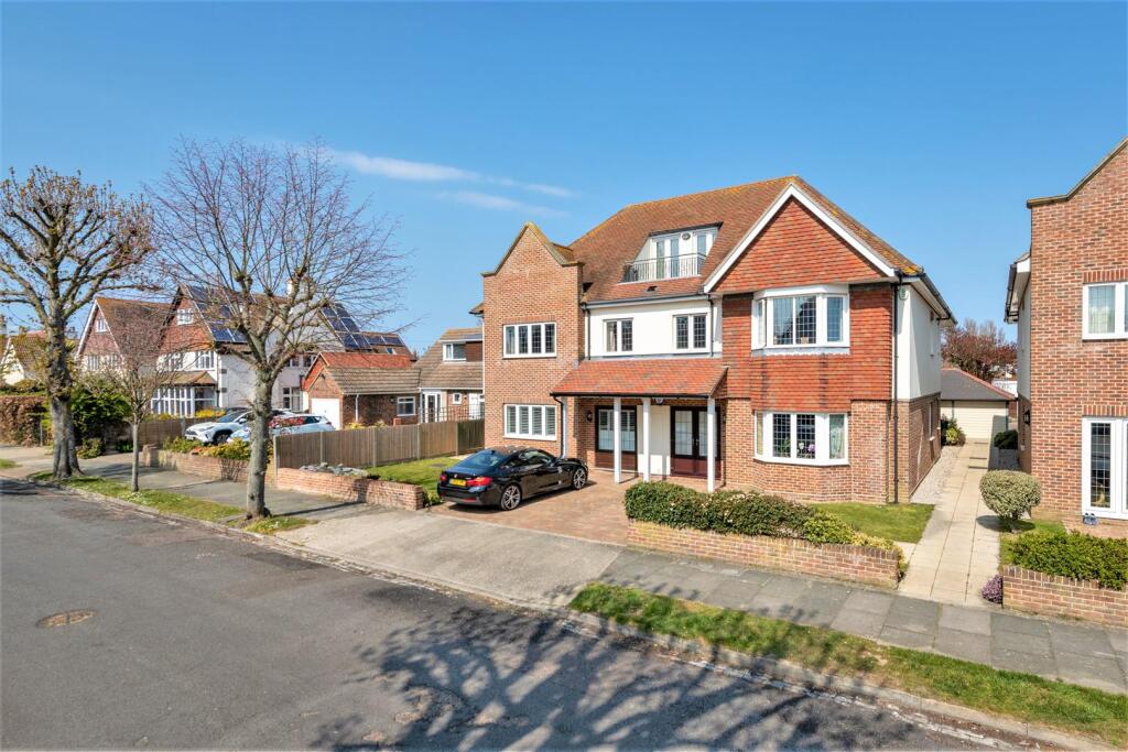 Main image of property: Winchester Road, Frinton-On-Sea