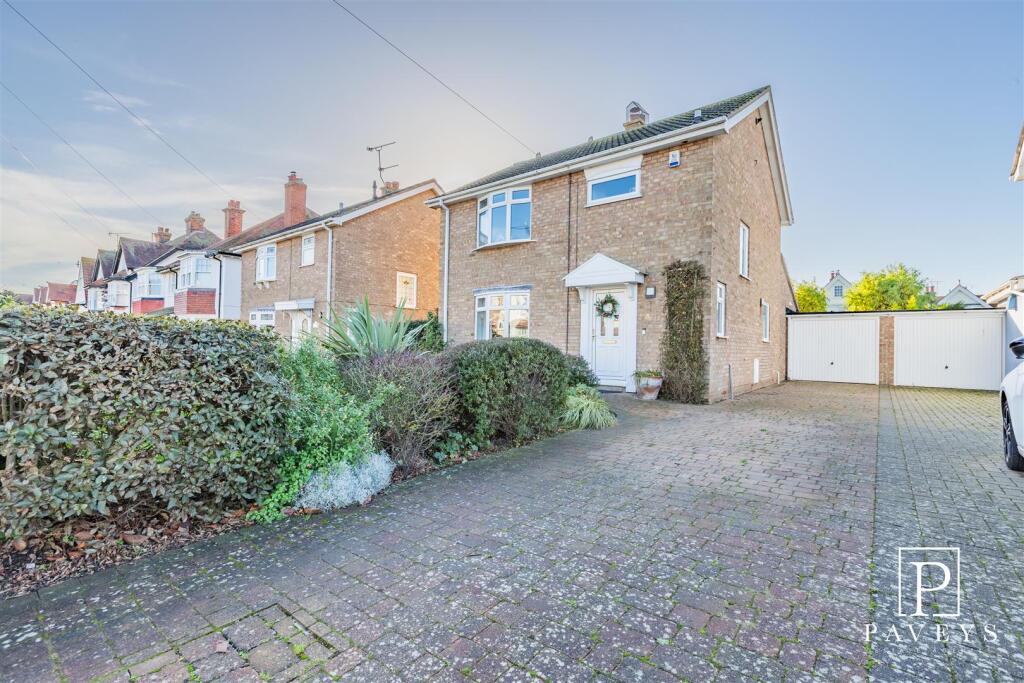 Main image of property: Queens Road, Frinton-On-Sea