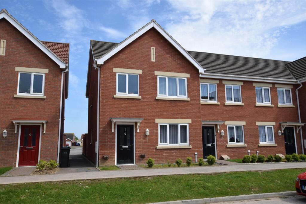 3 bedroom end of terrace house for sale in Churchill Avenue, Skegness, PE25