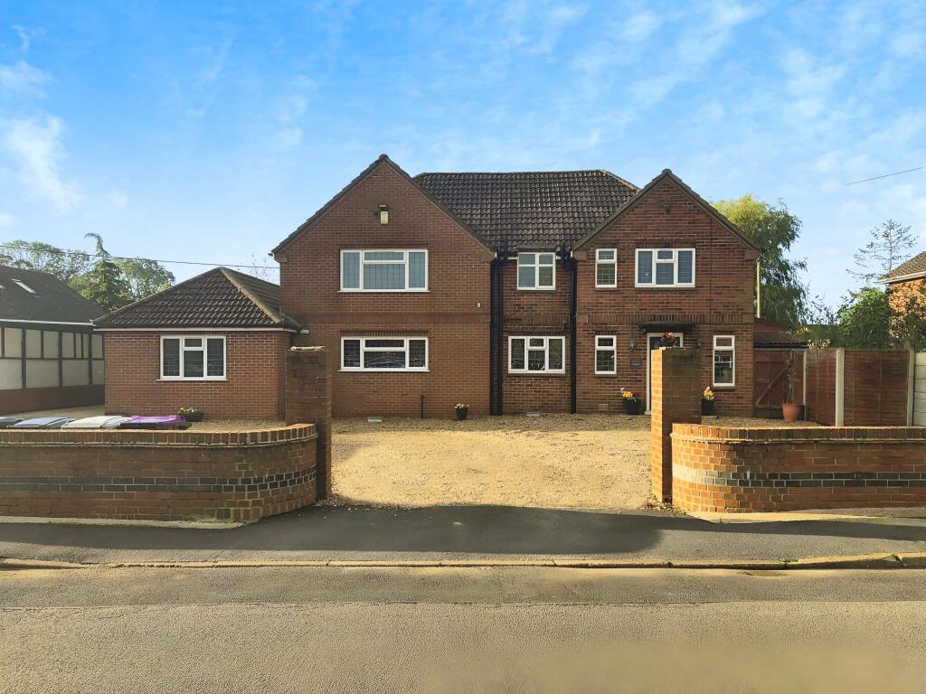 Main image of property: Vicarage Lane, Wainfleet St Mary, PE24