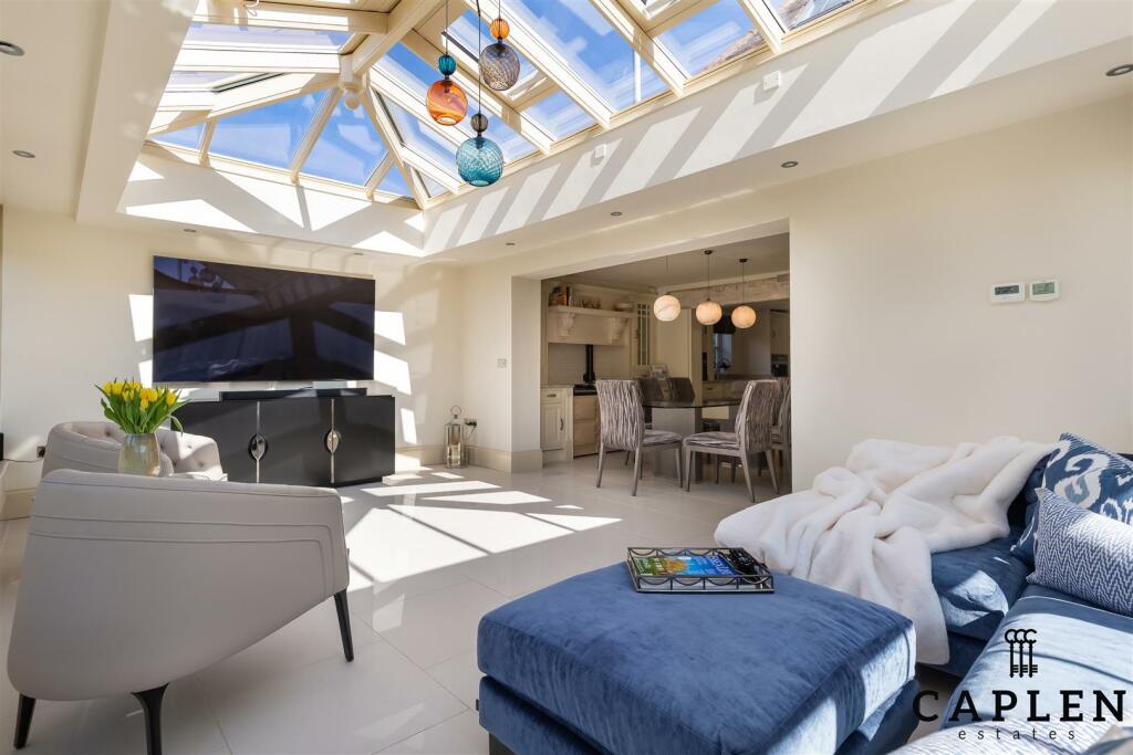 Additional property image - Fiddlers Hamlet