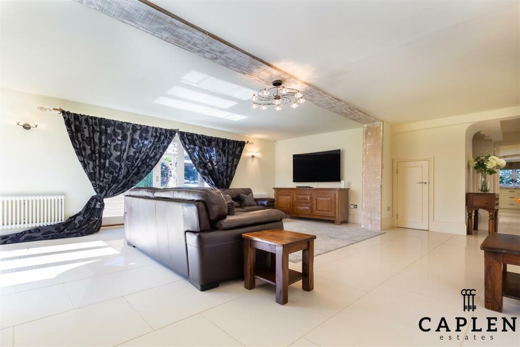 Additional property image - Fiddlers Hamlet