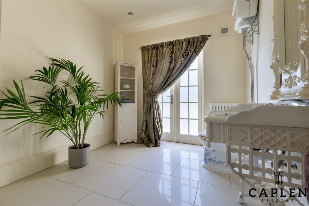 Additional property image - Fiddlers Hamlet