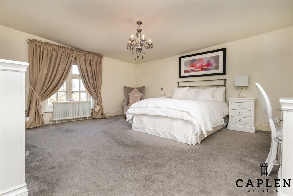 Additional property image - Fiddlers Hamlet