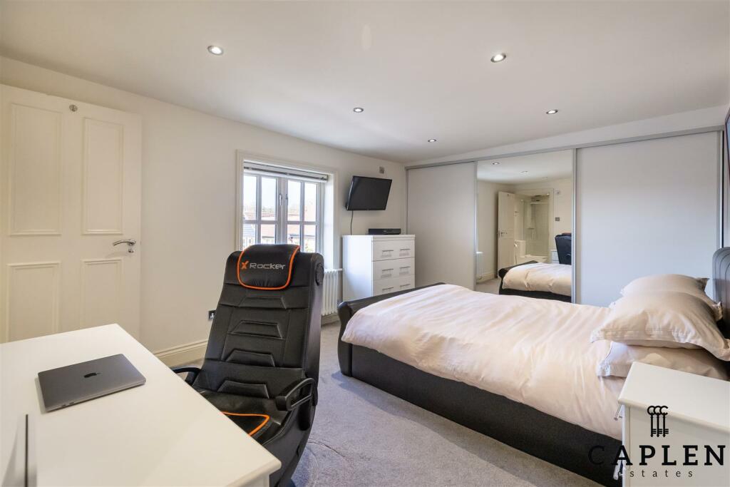 Additional property image - Fiddlers Hamlet