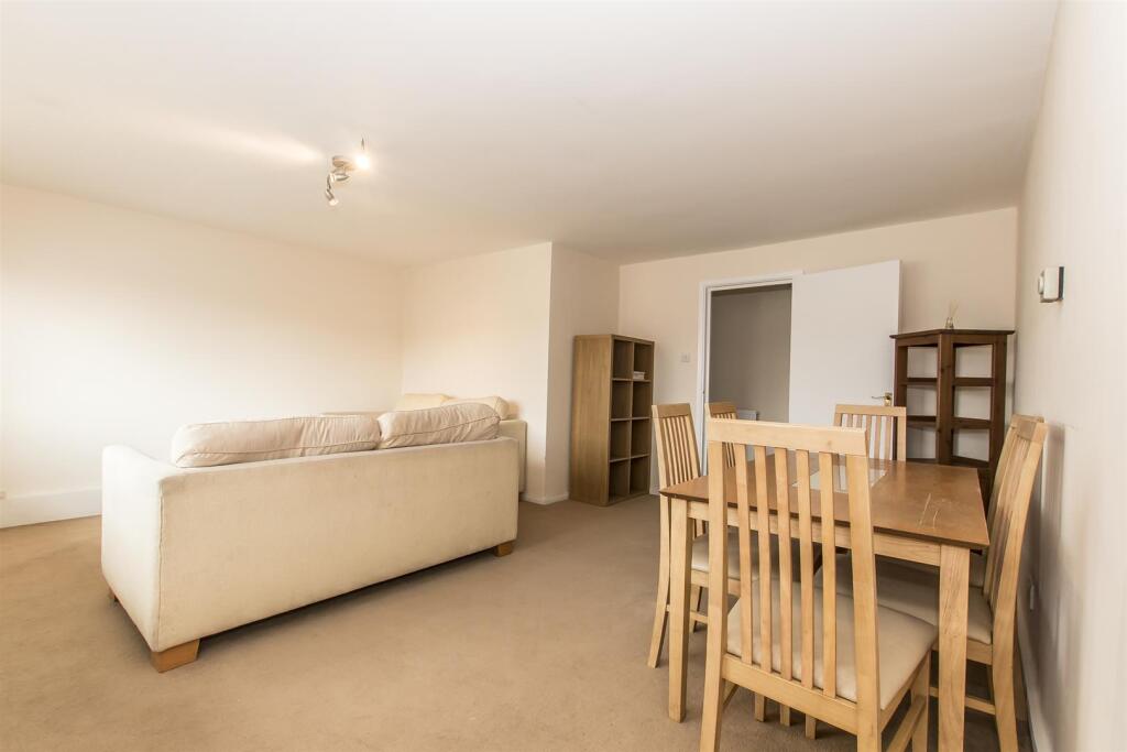 Main image of property: 205 Maybank Road, South Woodford