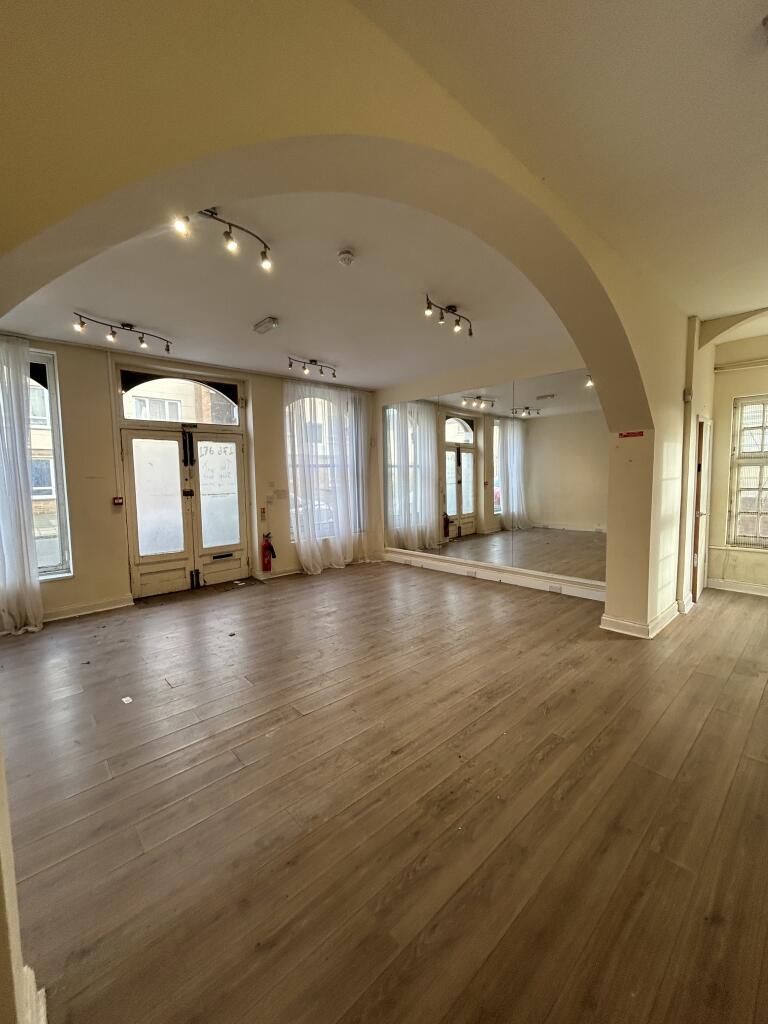 Additional property image - 176/176a High Street, Margate