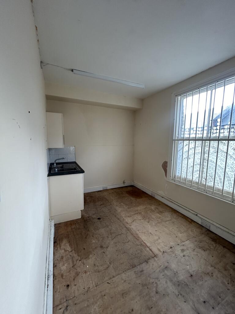 Additional property image - 176/176a High Street, Margate