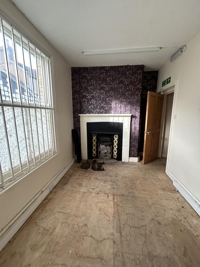 Additional property image - 176/176a High Street, Margate