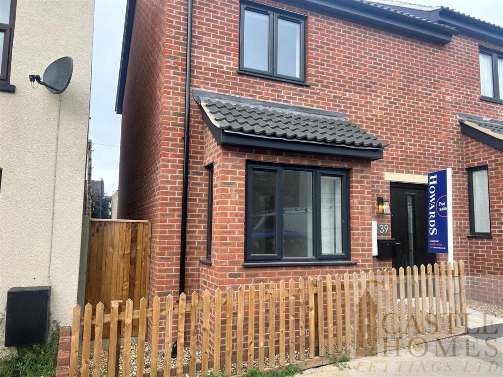 Main image of property: Cambridge Road, Lowestoft