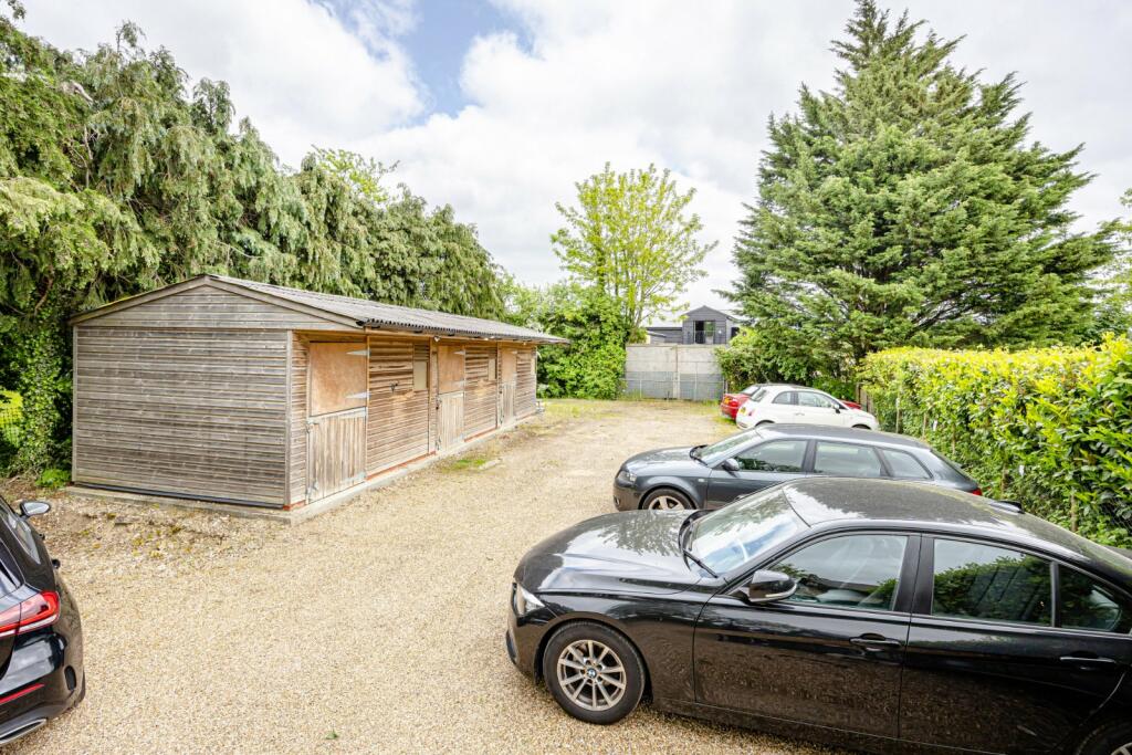 Additional property image - Gaunts End, Elsenham, Bishop's Stortford, Essex, CM22
