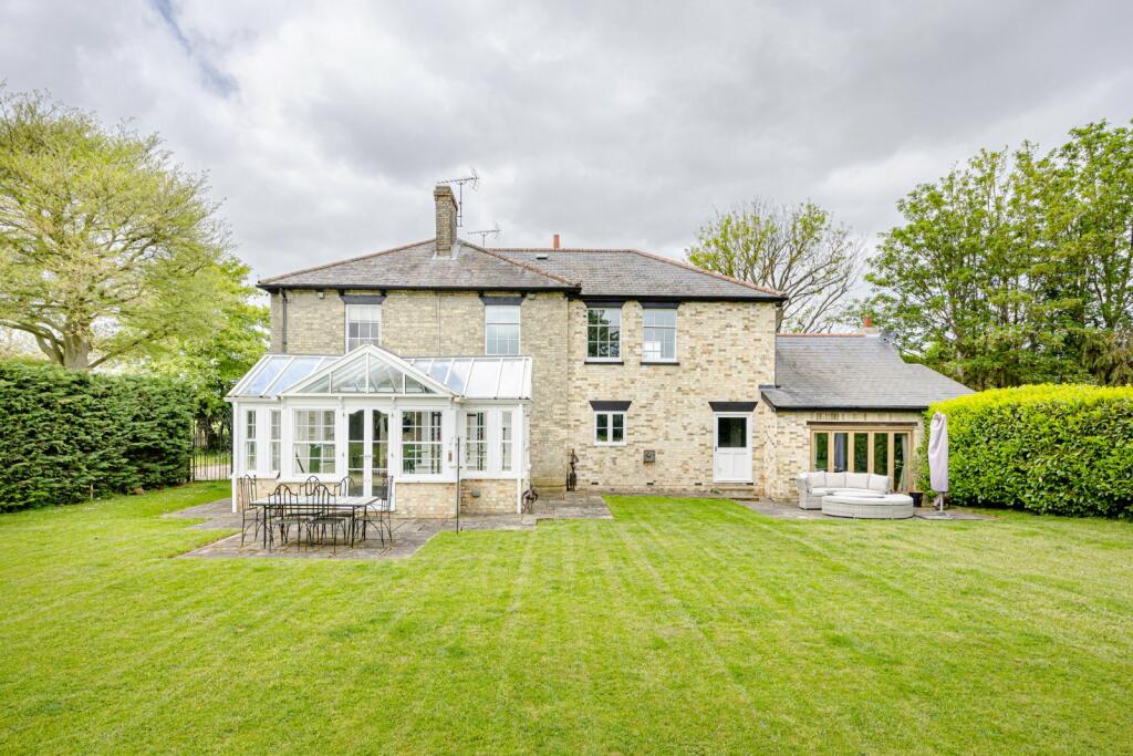 Additional property image - Gaunts End, Elsenham, Bishop's Stortford, Essex, CM22