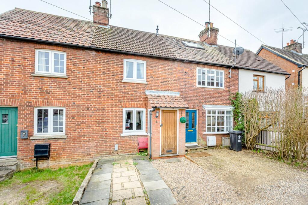 2 bedroom terraced house for sale in Brook Cottages, Stansted
