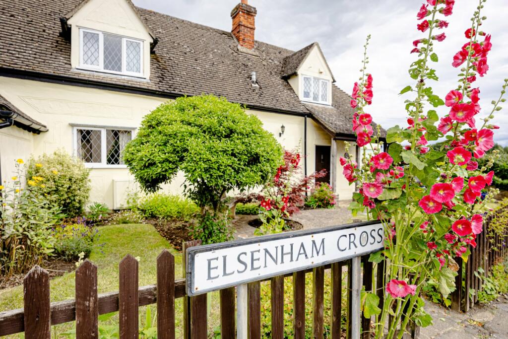 Additional property image - The Cross, Elsenham, Bishop's Stortford, Essex, CM22