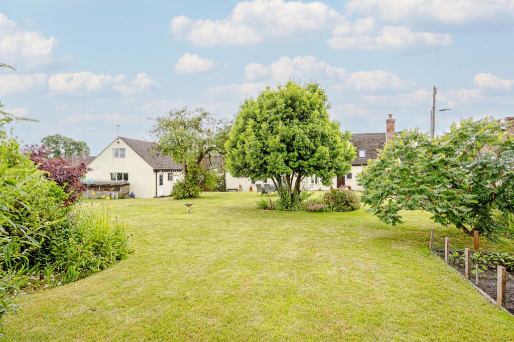 Additional property image - The Cross, Elsenham, Bishop's Stortford, Essex, CM22