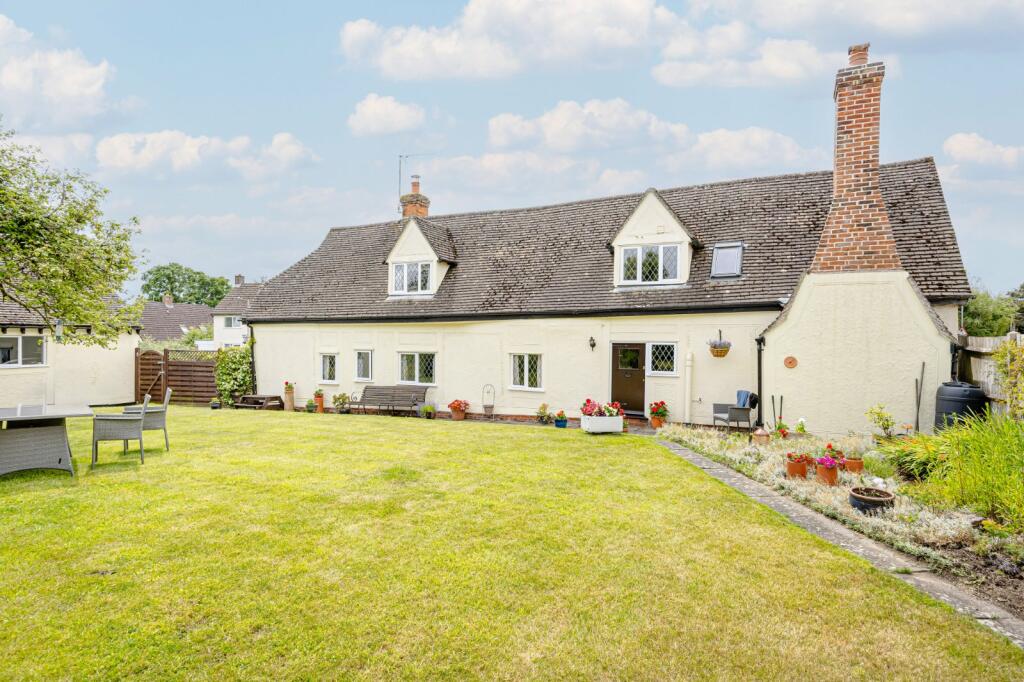 Additional property image - The Cross, Elsenham, Bishop's Stortford, Essex, CM22