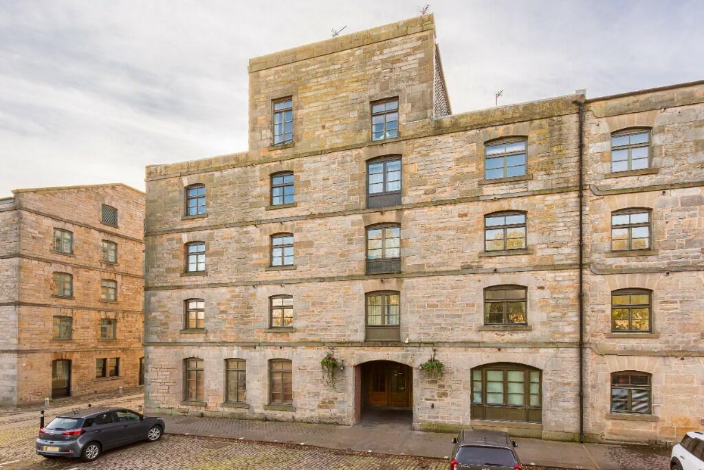 Main image of property: Commercial Street, Edinburgh, EH6