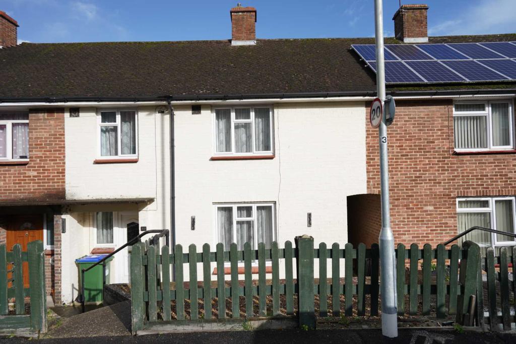 3 bedroom terraced house for sale in Stansfield Road, Lewes, BN7