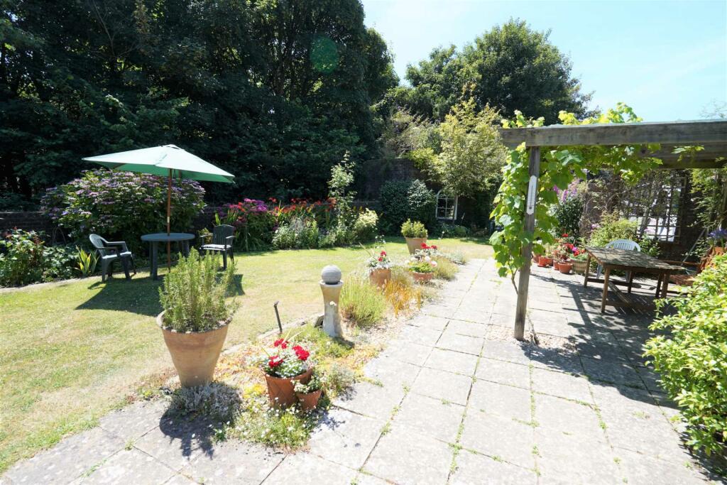 Additional property image - Court Road, Lewes
