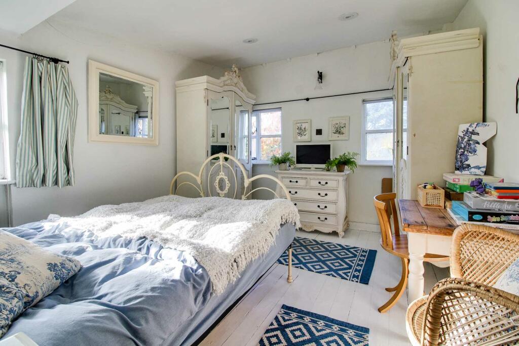Additional property image - Piddinghoe