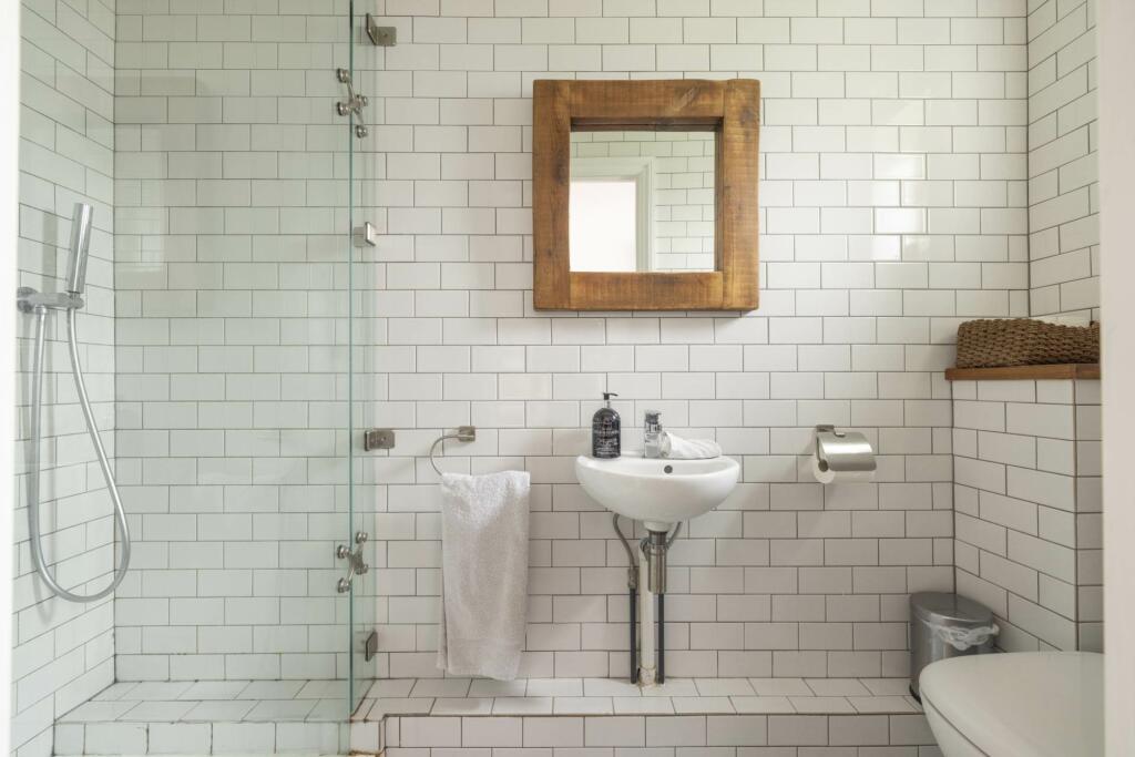 Additional property image - Ashcombe Lane, Kingston