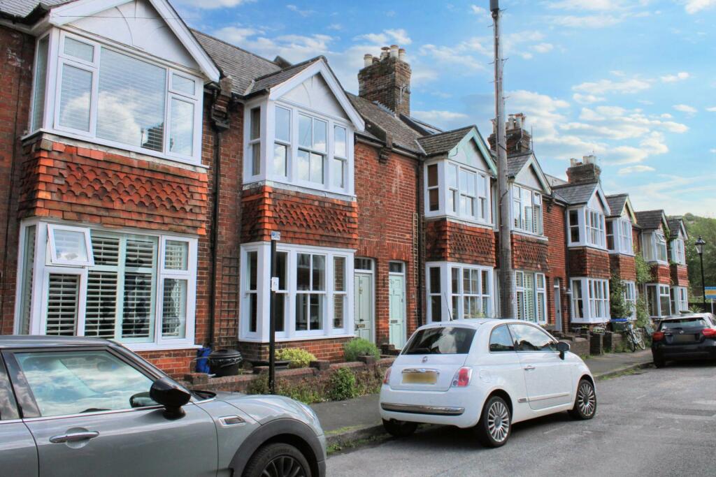 2 bedroom terraced house for sale in Morris Road, Lewes, BN7