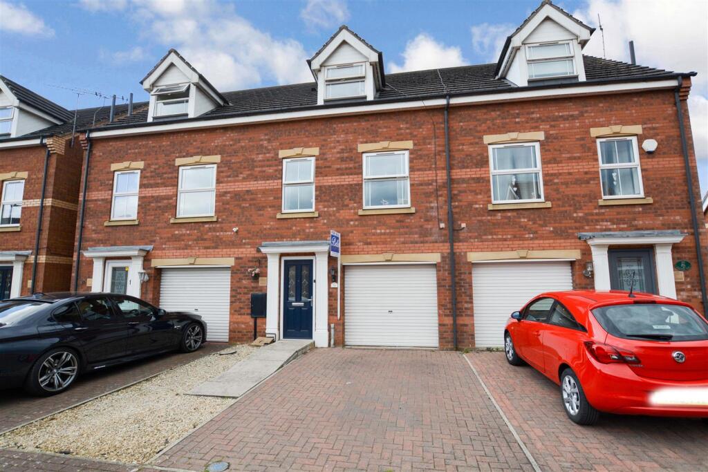 Main image of property: Laurel Way, Scunthorpe