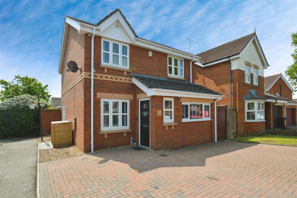 Main image of property: Willowmead Close, Scunthorpe