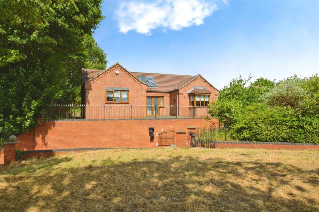 Main image of property: Main Street, Grasby