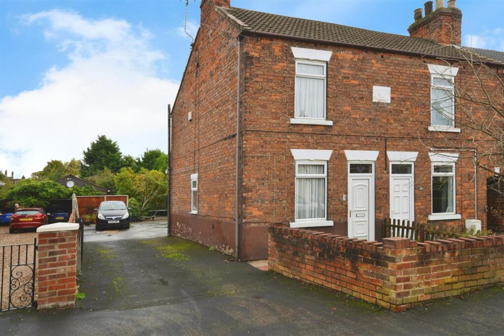 Main image of property: Fieldside, Crowle, Scunthorpe