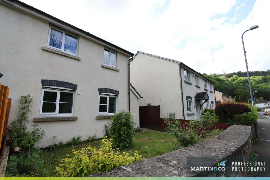 Main image of property: Lwyn Melin, Clydach