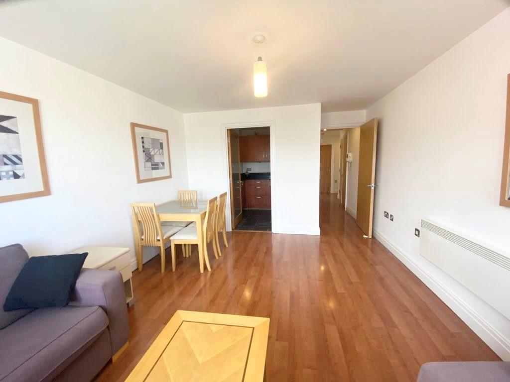 2 bedroom flat for sale in St. Davids Square, London, E14