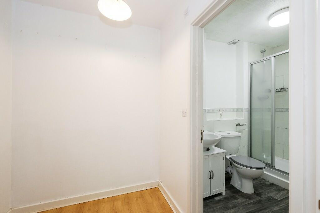 Additional property image - Simplicity Lane, Harlow, Essex, CM17