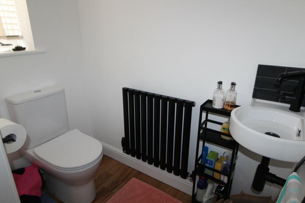 Additional property image - Hob Cote Close, Oakworth, Keighley, BD22