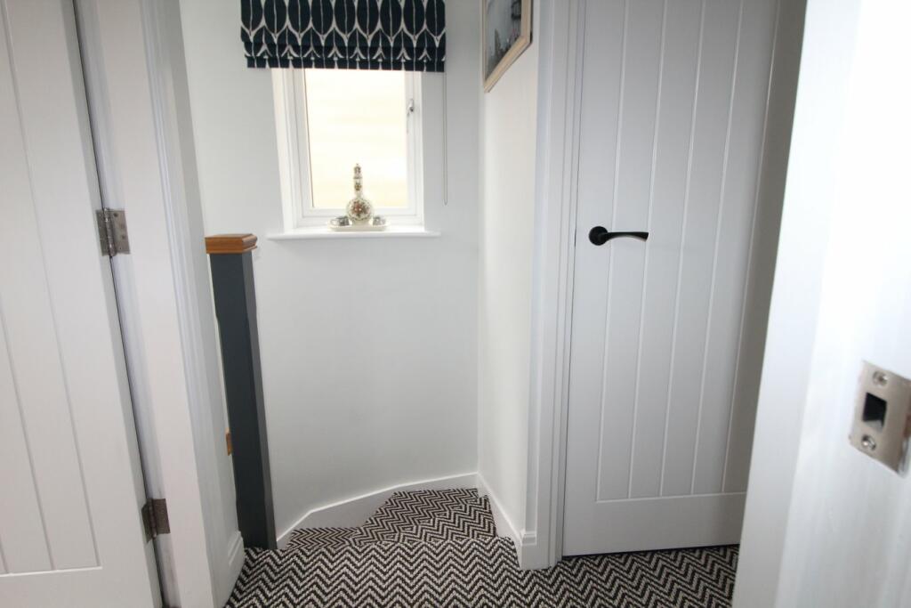 Additional property image - Hob Cote Close, Oakworth, Keighley, BD22