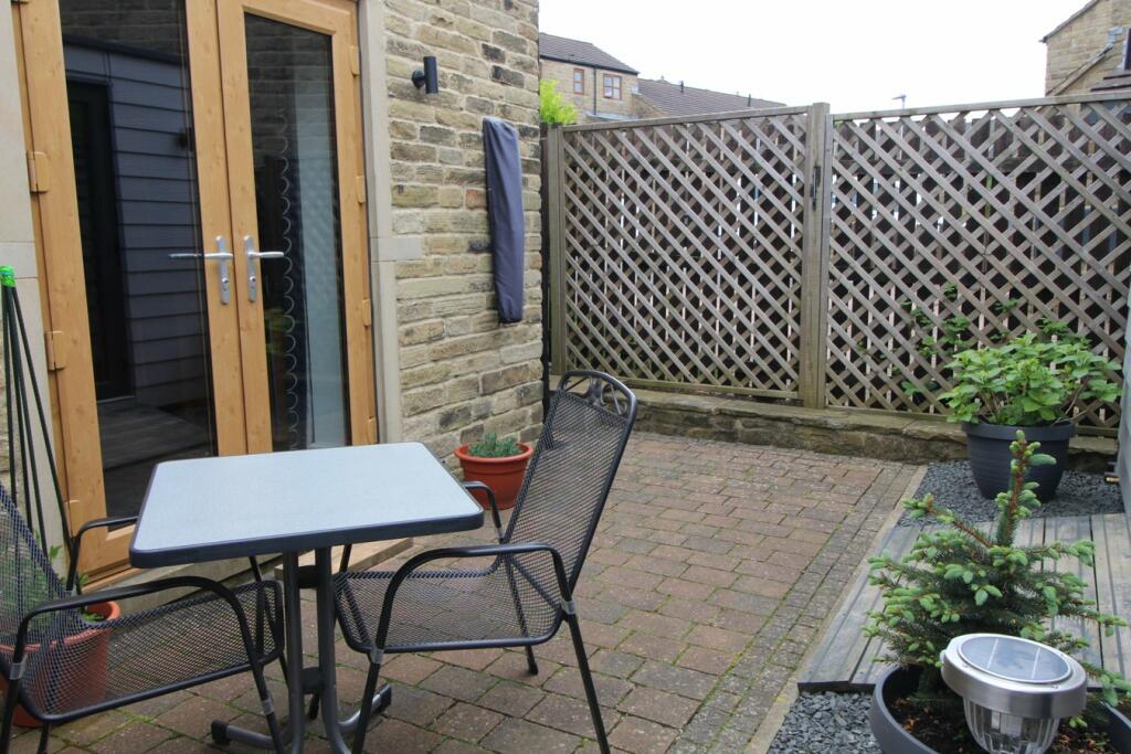 Additional property image - Hob Cote Close, Oakworth, Keighley, BD22