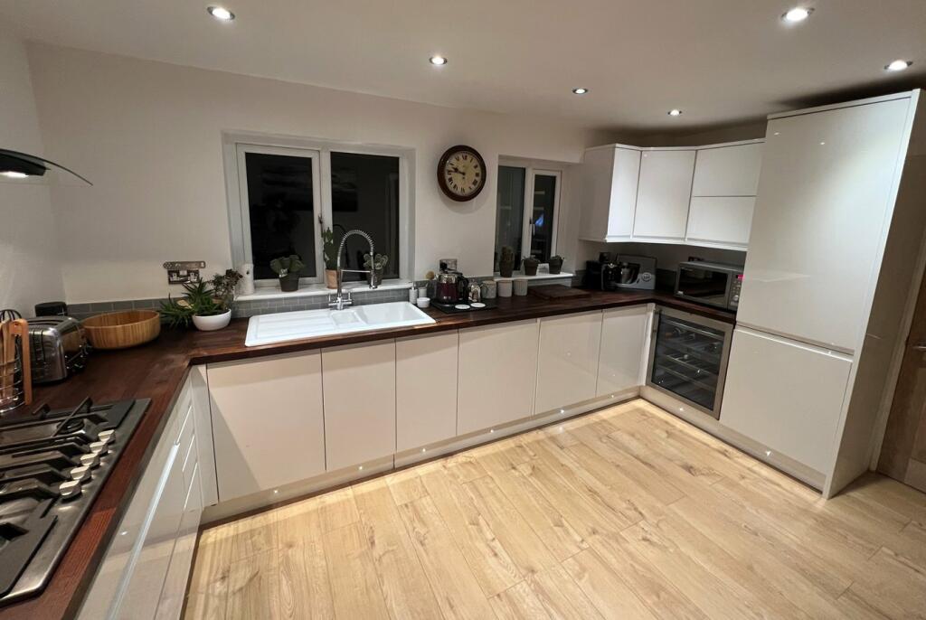 Additional property image - Farley Crescent, Oakworth, Keighley, BD22