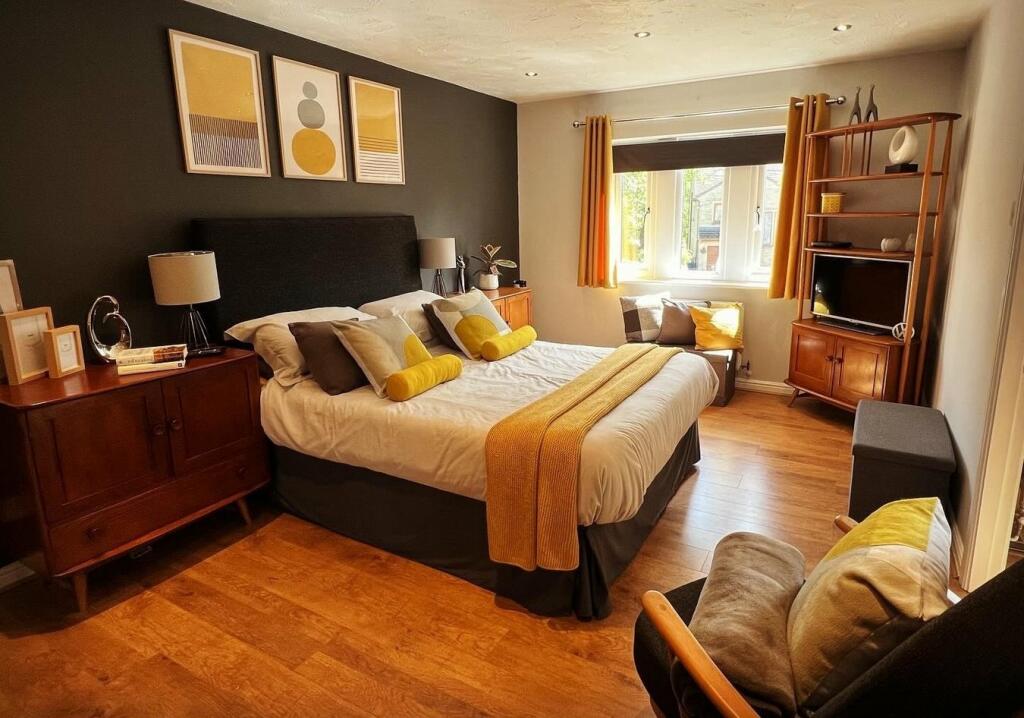 Additional property image - Farley Crescent, Oakworth, Keighley, BD22