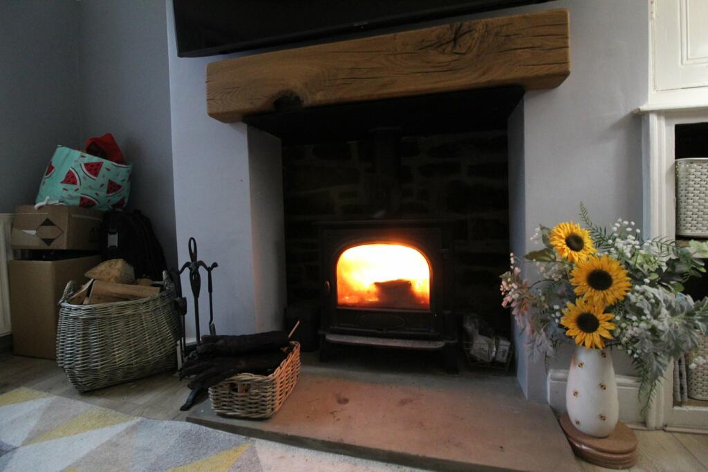 Additional property image - Spring Terrace, Keighley, BD21