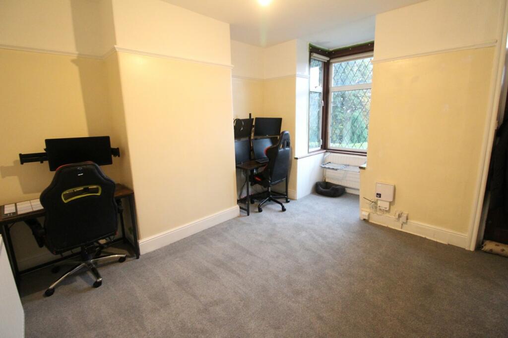 Additional property image - Spring Terrace, Keighley, BD21