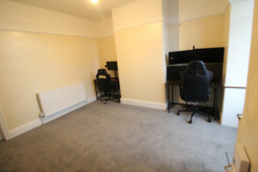 Additional property image - Spring Terrace, Keighley, BD21