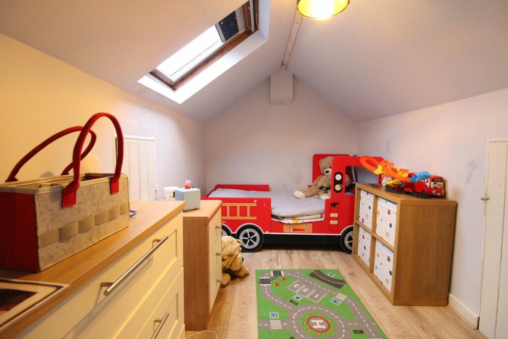 Additional property image - Spring Terrace, Keighley, BD21
