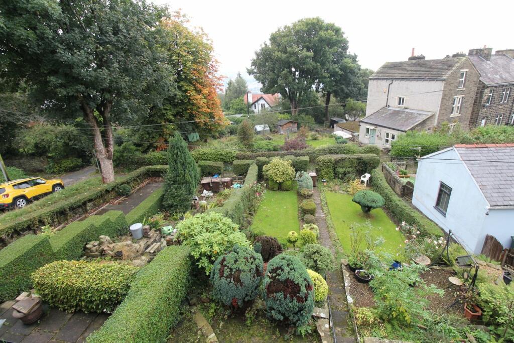 Additional property image - Spring Terrace, Keighley, BD21