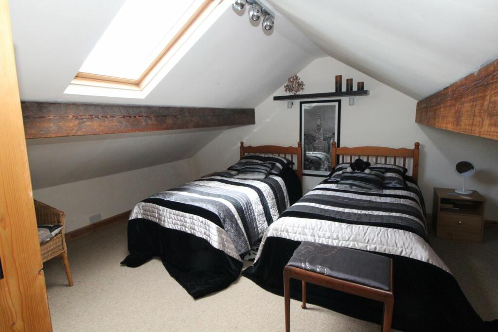 Additional property image - Daleside Road, Riddlesden, Keighley, BD20