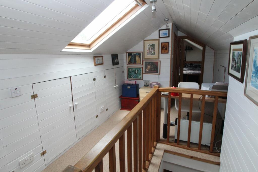 Additional property image - Daleside Road, Riddlesden, Keighley, BD20